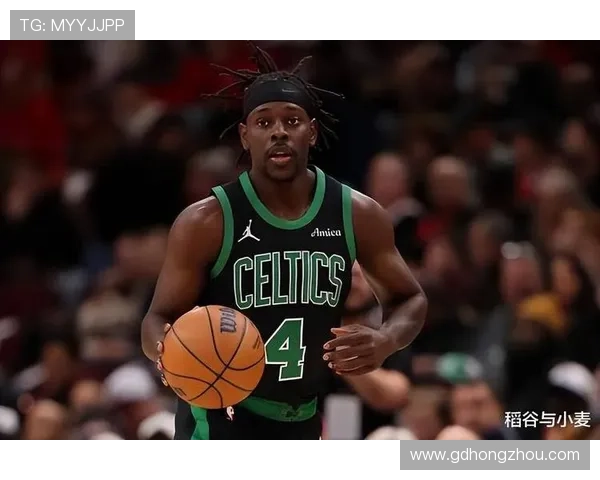 霍勒迪称赞里斯投篮与能量提升进攻空间关键时刻鼓舞全队士气